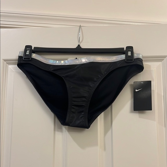 Nike ladies bikini bottoms - Picture 1 of 3